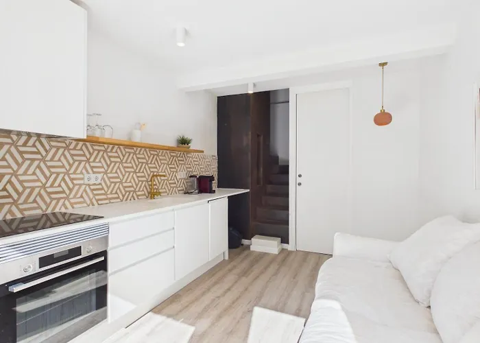 Cozy 1br With Private Terrace Praca Flores | By Airnest Lägenhet Lisboa